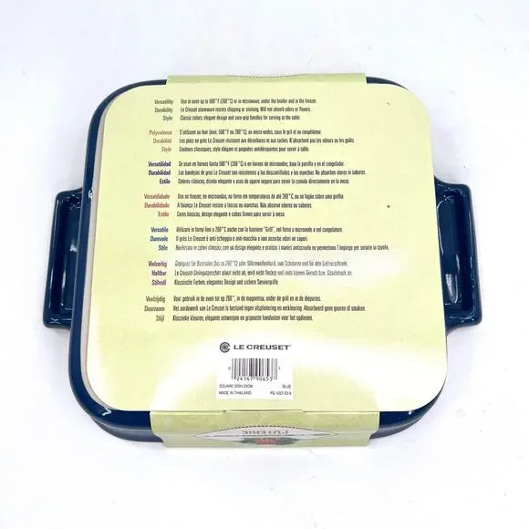Le Creuset 9.25” square baking dish - Picture 4 of 5